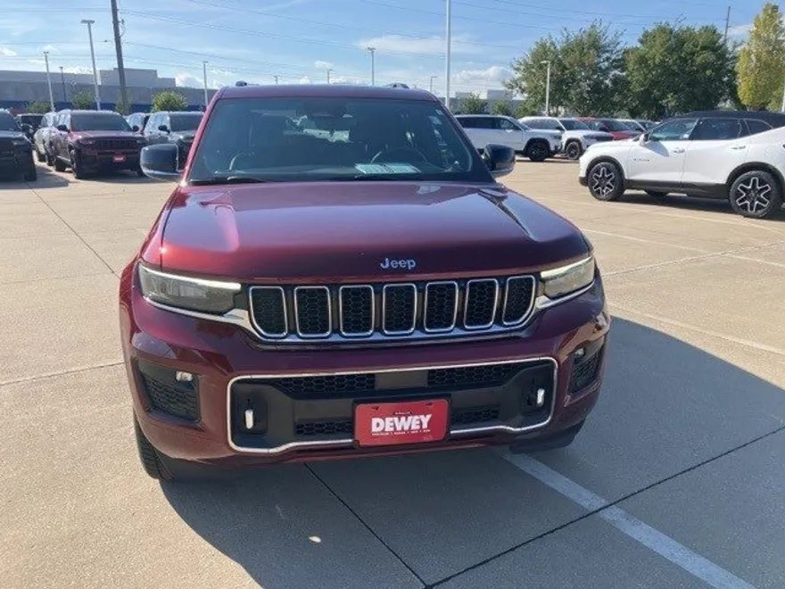 2022 Jeep Grand Cherokee Overland photo 1