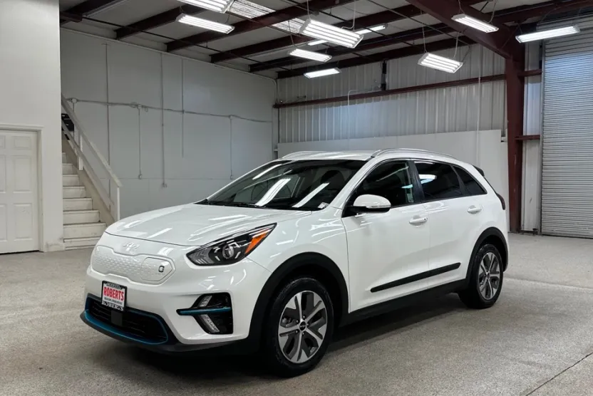2022 Kia Niro EV EX photo 1