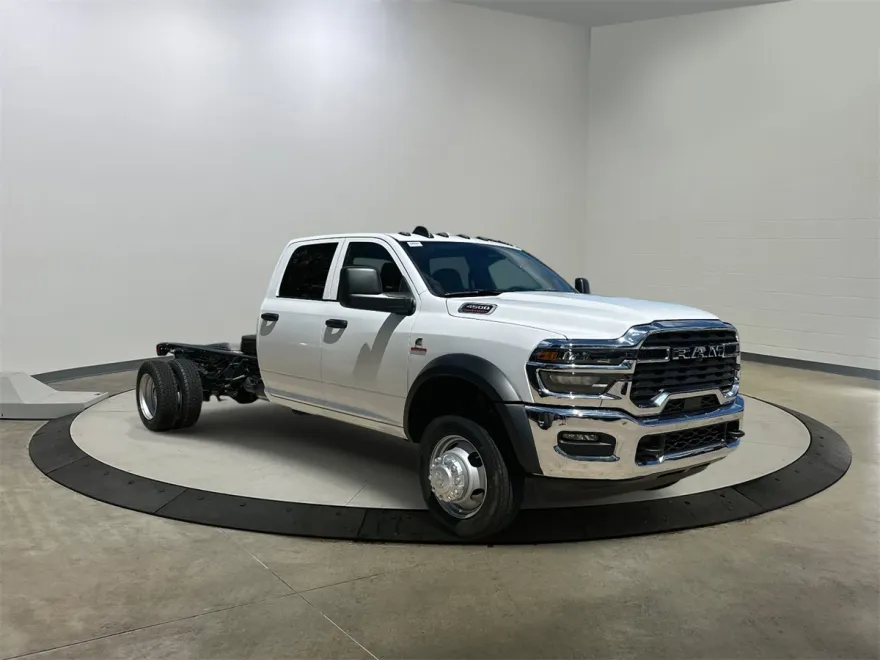 2025 Ram 4500 Tradesman photo 1