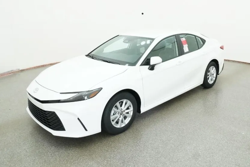 2026 Toyota Camry LE photo 1