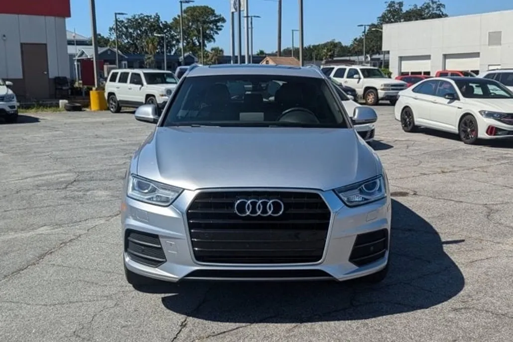 2016 Audi Q3 Premium Plus photo 1