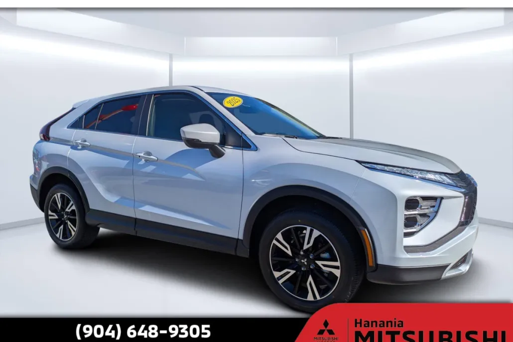 2025 Mitsubishi Eclipse Cross SE photo 1