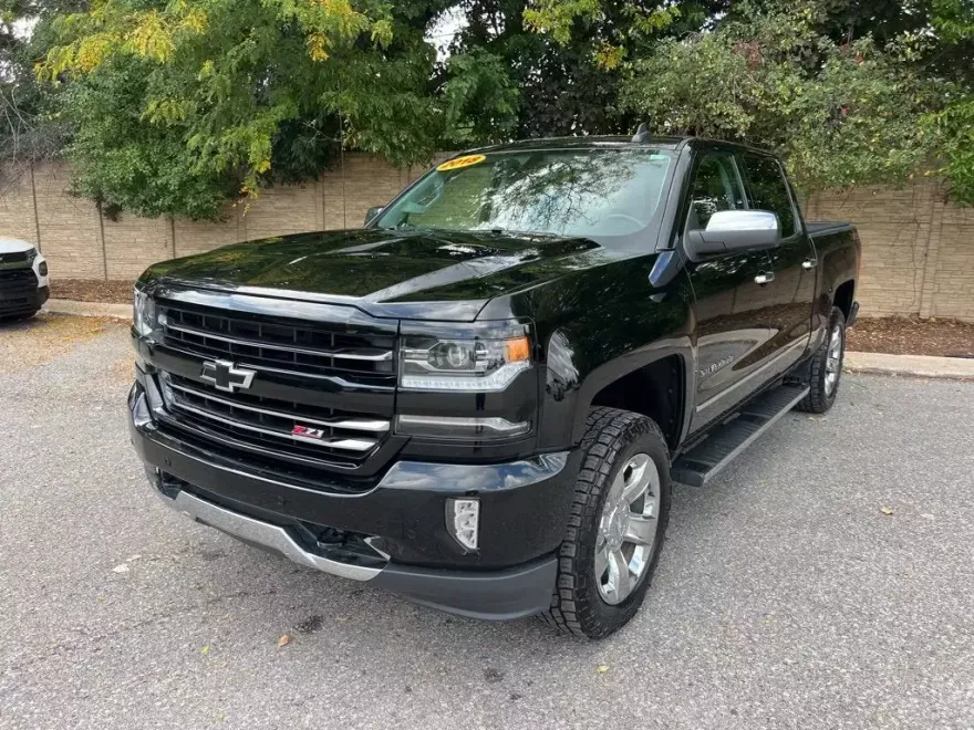 2018 Chevrolet Silverado 1500 LTZ photo 1