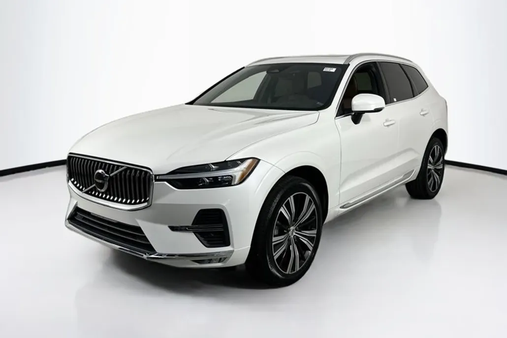 2022 Volvo XC60 Inscription photo 1