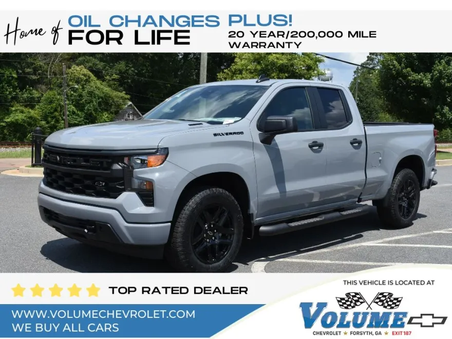 2025 Chevrolet Silverado 1500 Custom photo 1