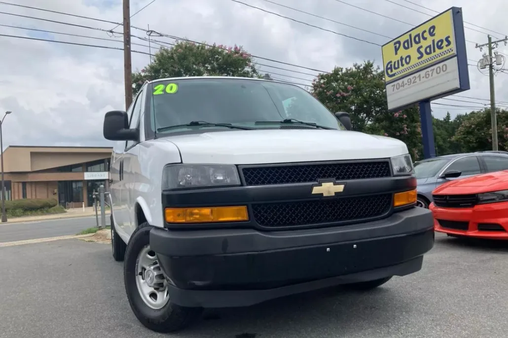 2020 Chevrolet Express 2500 Cargo Van photo 1
