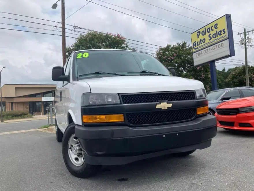 2020 Chevrolet Express 2500 Cargo Van photo 1