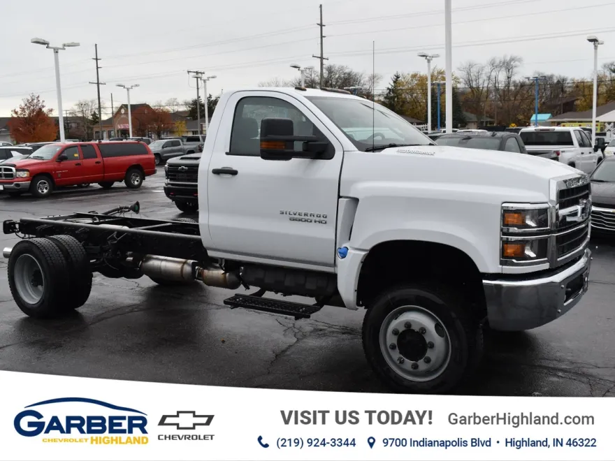 2024 Chevrolet Silverado 5500HD Work Truck photo 1