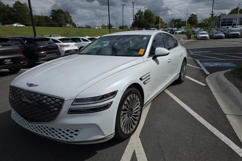 2023 Genesis Electrified G80 photo 1