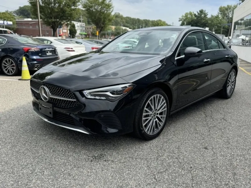 2025 Mercedes Benz CLA 250 photo 1