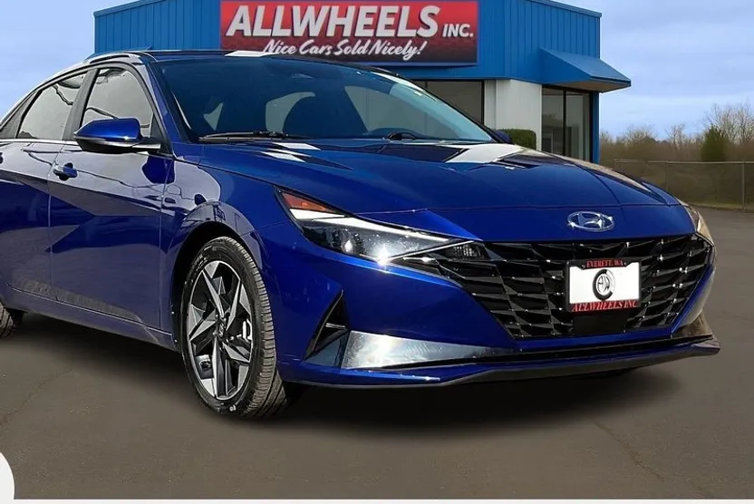 2022 Hyundai Elantra Limited photo 1