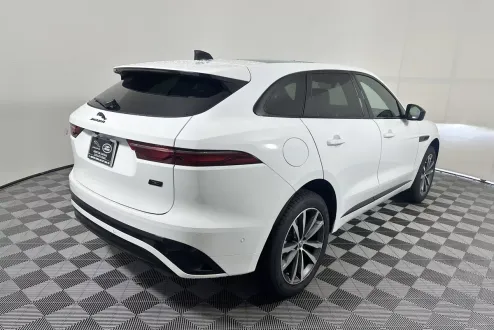 2026 Jaguar F-PACE P250 R-Dynamic S photo 2