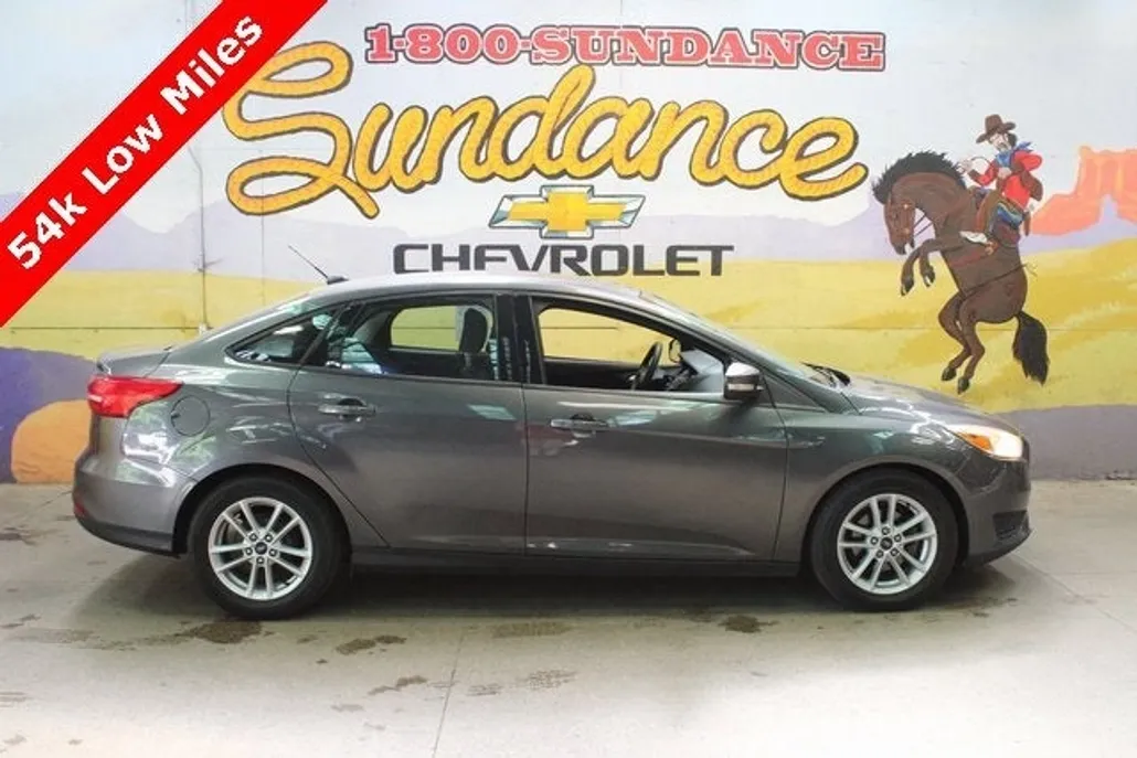 2017 Ford Focus SE photo 1