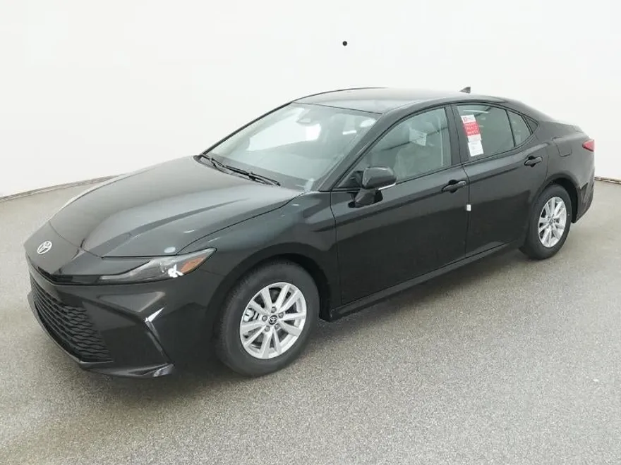 2026 Toyota Camry LE photo 1