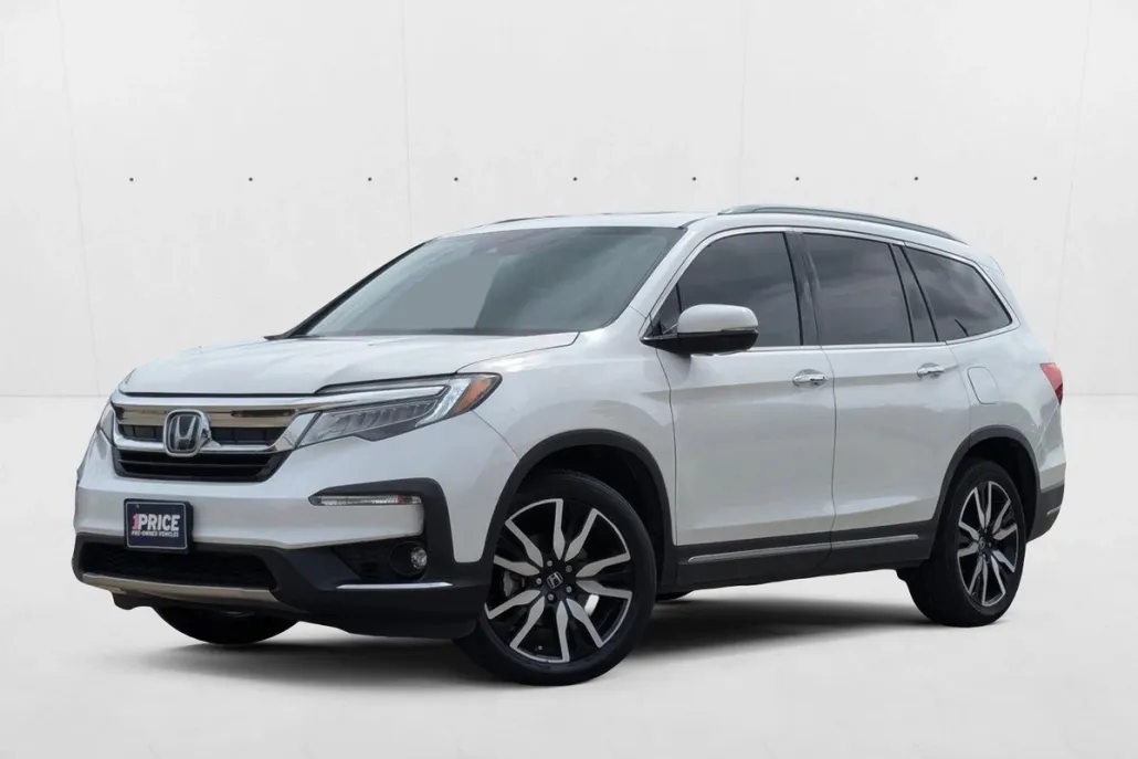 2022 Honda Pilot Touring photo 1