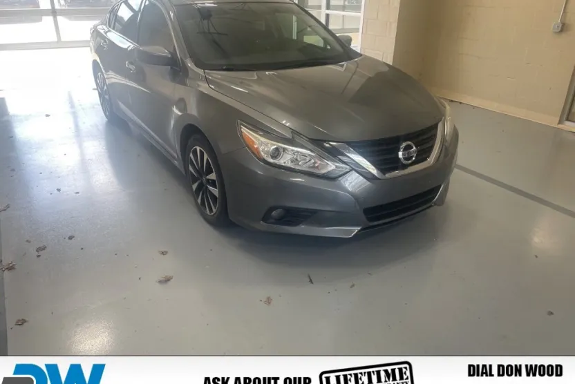 2018 Nissan Altima 2.5 SV photo 1