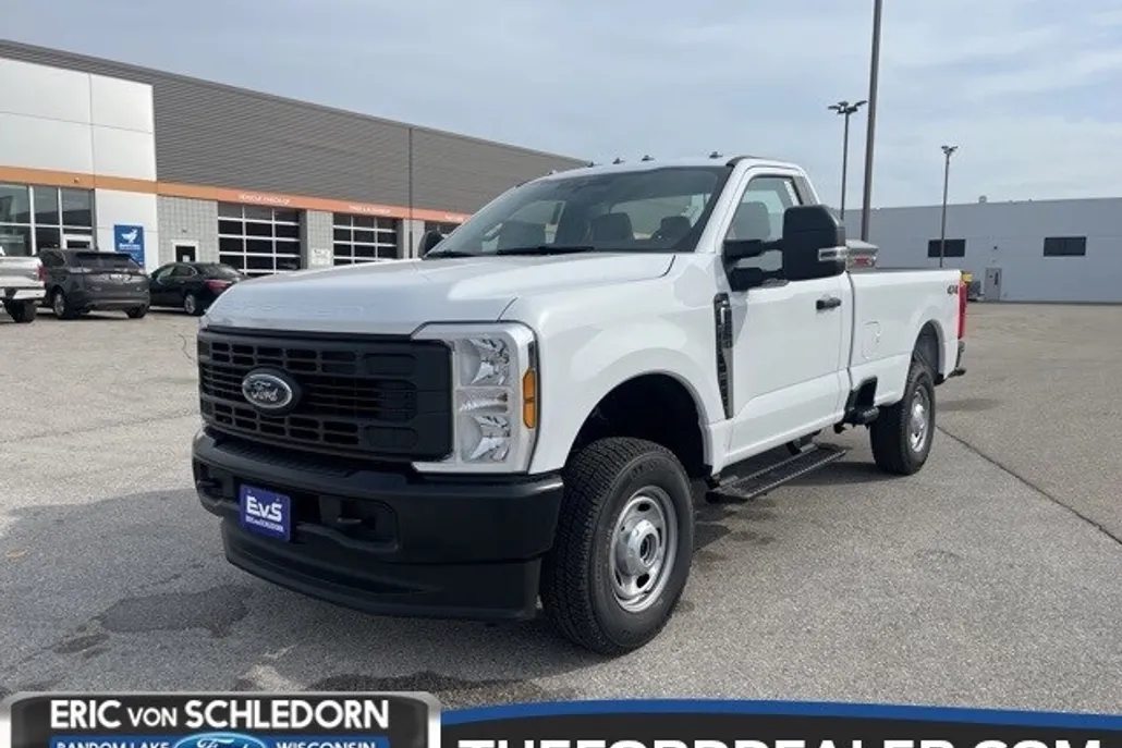 2025 Ford F-250 photo 1