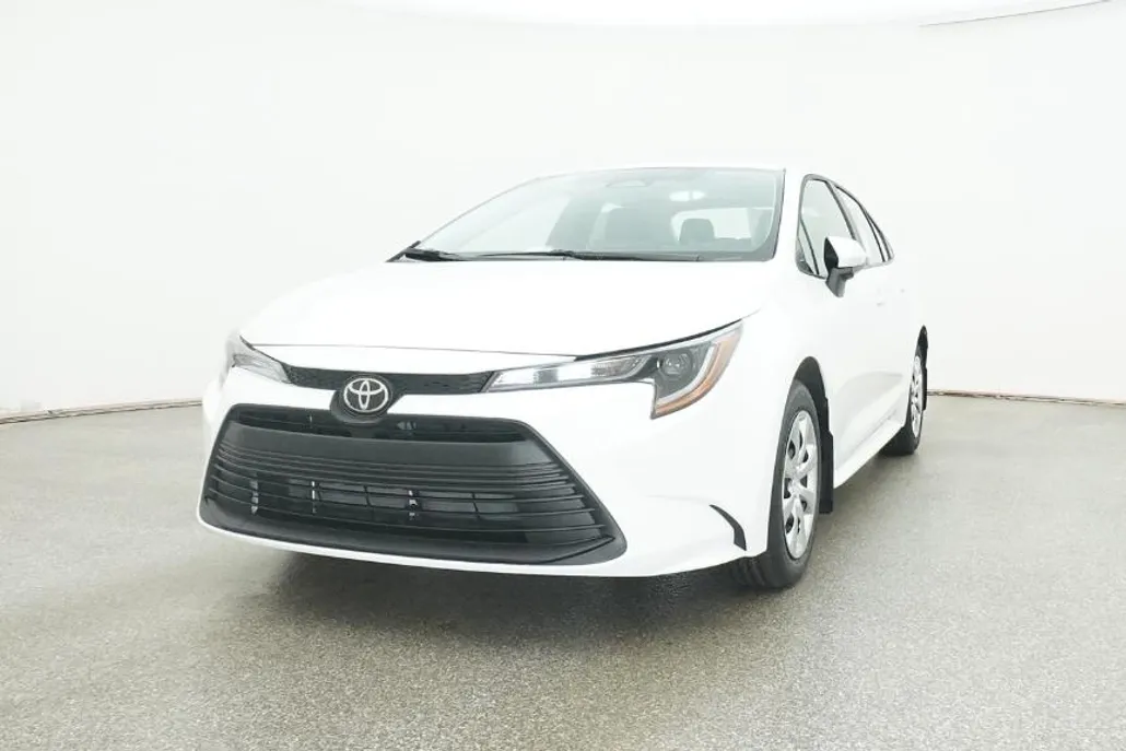 2026 Toyota Corolla LE photo 1