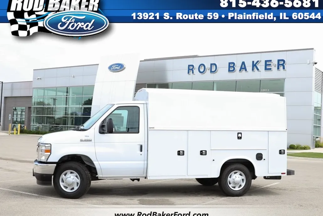 2026 Ford E-350 Base photo 1