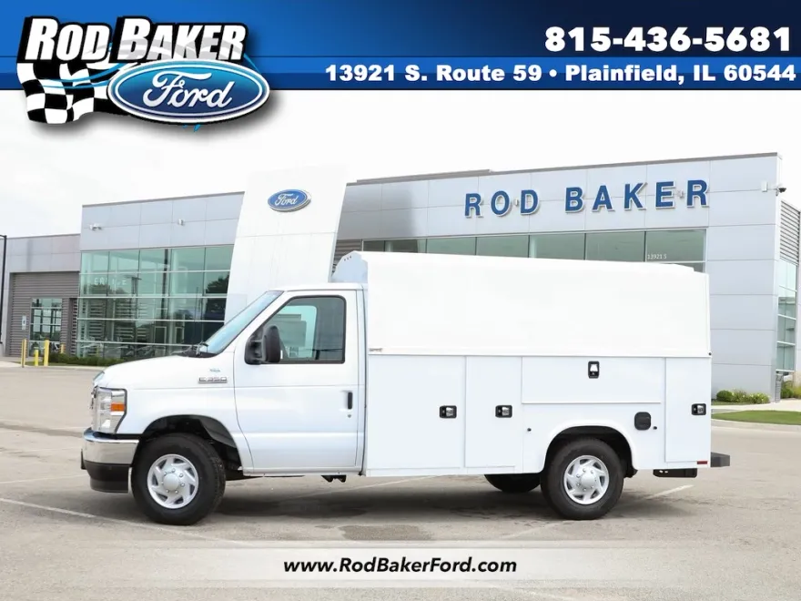 2026 Ford E-350 Base photo 1