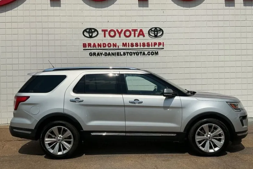 2019 Ford Explorer Limited photo 1