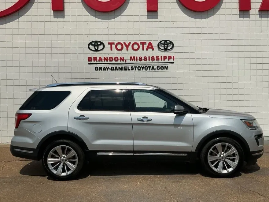 2019 Ford Explorer Limited photo 1