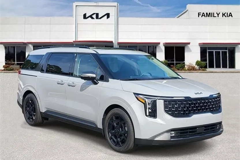 2026 Kia Carnival SX photo 1
