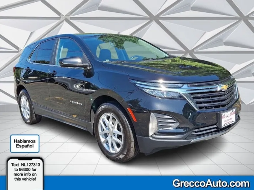 2022 Chevrolet Equinox LT photo 1