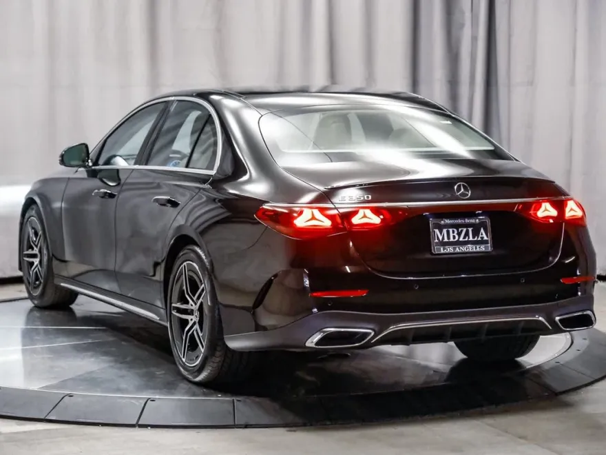 2025 Mercedes Benz E 350 photo 1