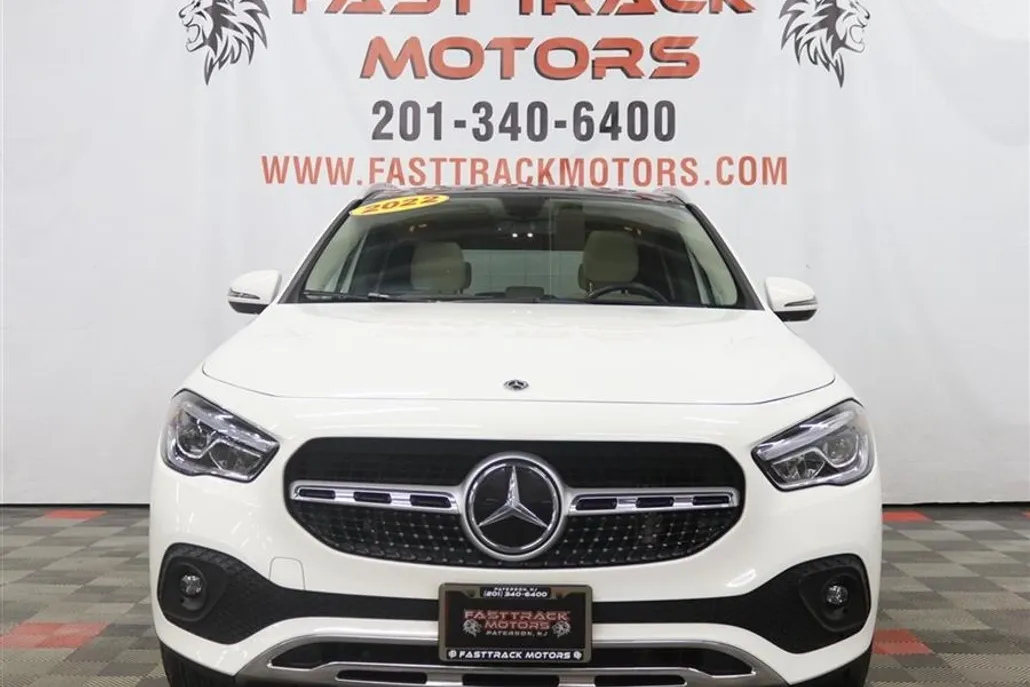 2022 Mercedes Benz GLA 250 4MATIC photo 1