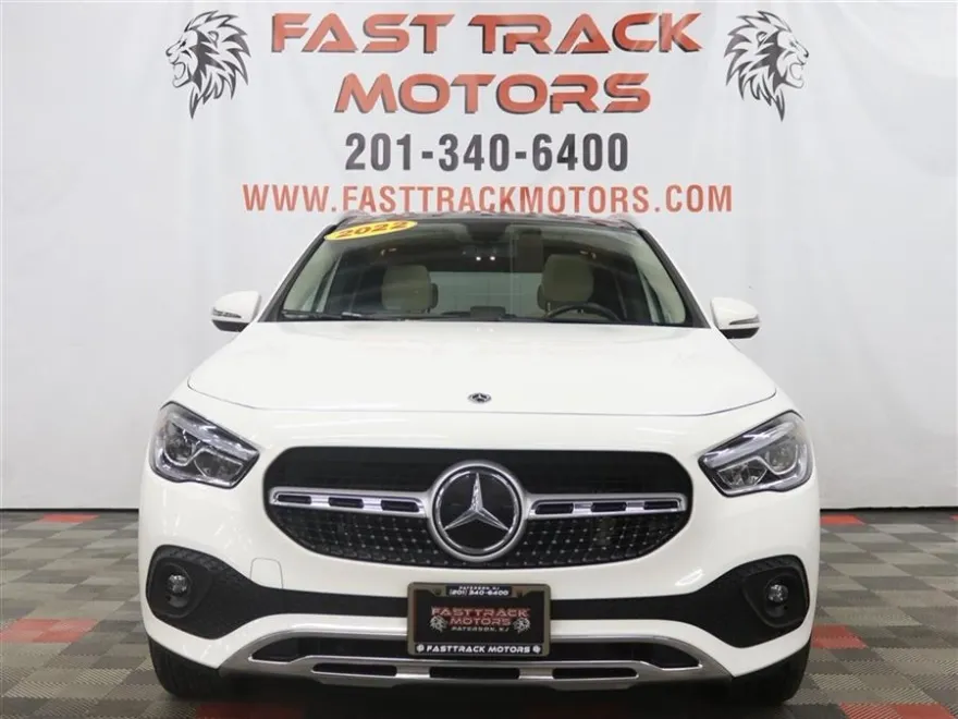 2022 Mercedes Benz GLA 250 4MATIC photo 1