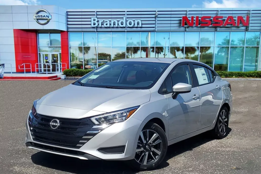 2025 Nissan Versa SV photo 1