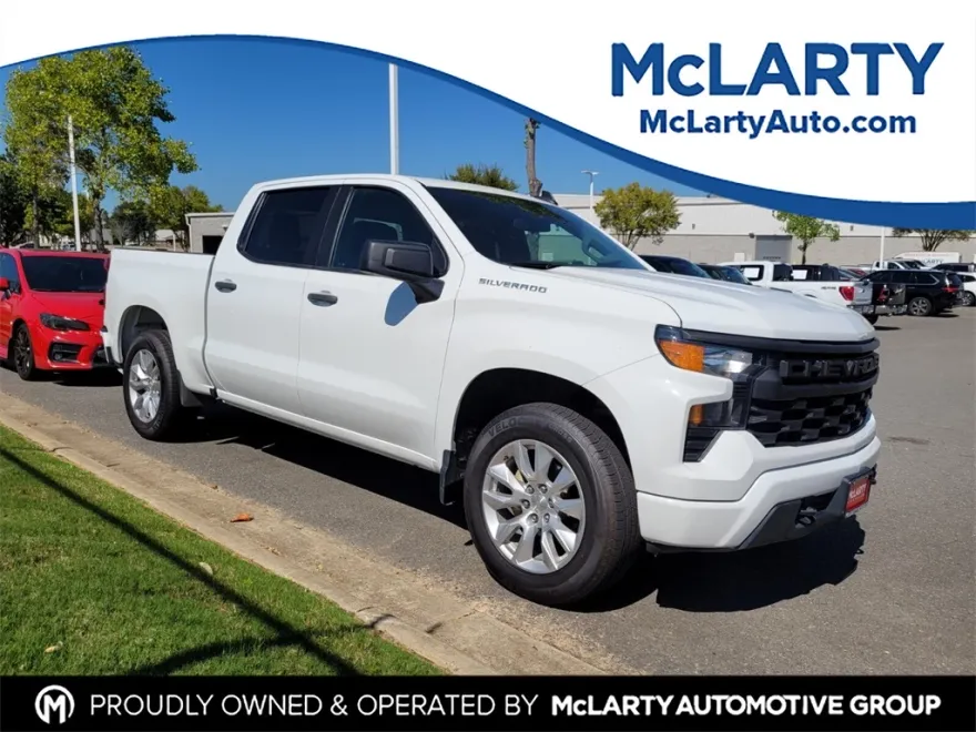 2022 Chevrolet Silverado 1500 Custom photo 1