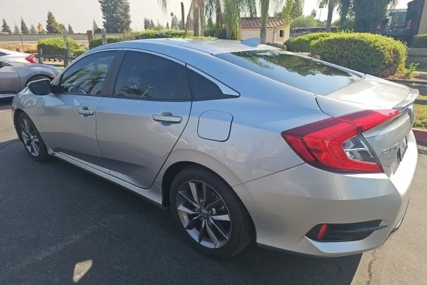 2020 Honda Civic EX photo 1