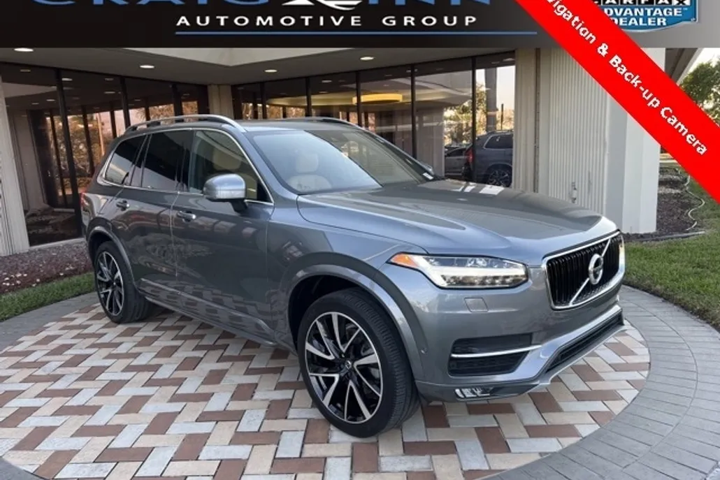 2018 Volvo XC90 T6 Momentum photo 1