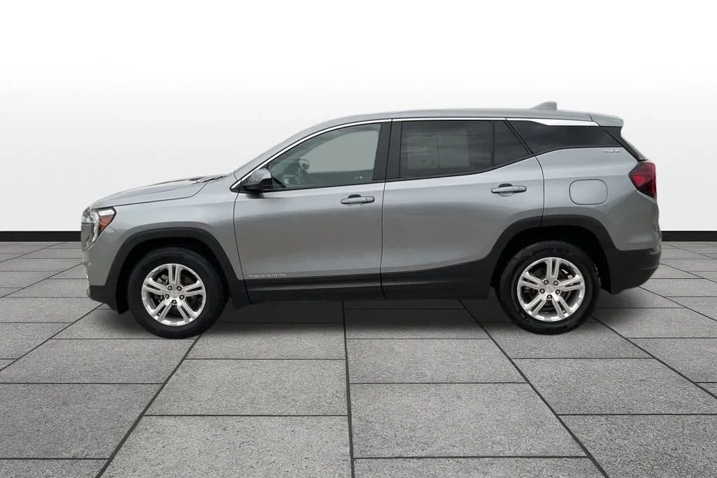2024 Gmc Terrain SLE photo 1