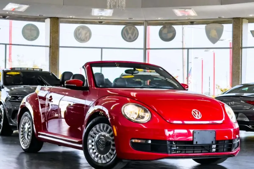 2015 Volkswagen Beetle Convertible 1.8T photo 1