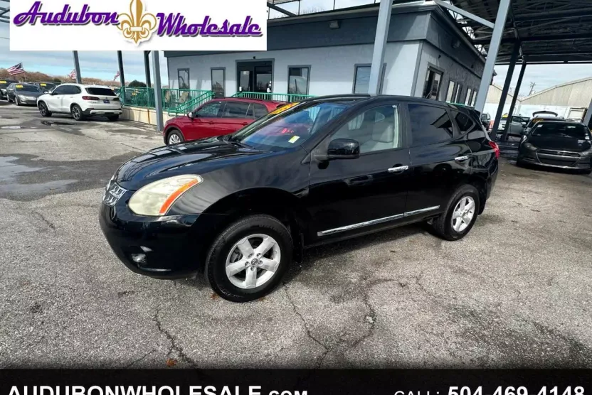 2013 Nissan Rogue S photo 1