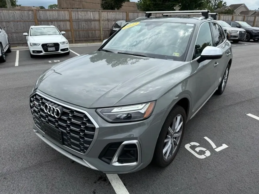 2022 Audi SQ5 Premium photo 1