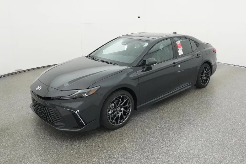 2025 Toyota Camry XSE photo 1