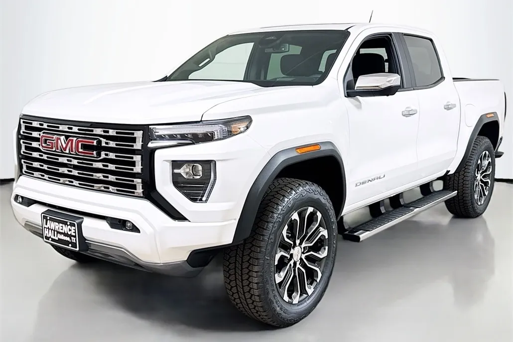 2026 Gmc Canyon Denali photo 1