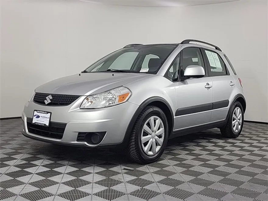 2012 Suzuki SX4 photo 1