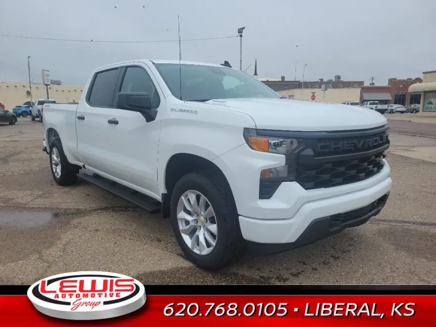 2025 Chevrolet Silverado 1500 Custom photo 1