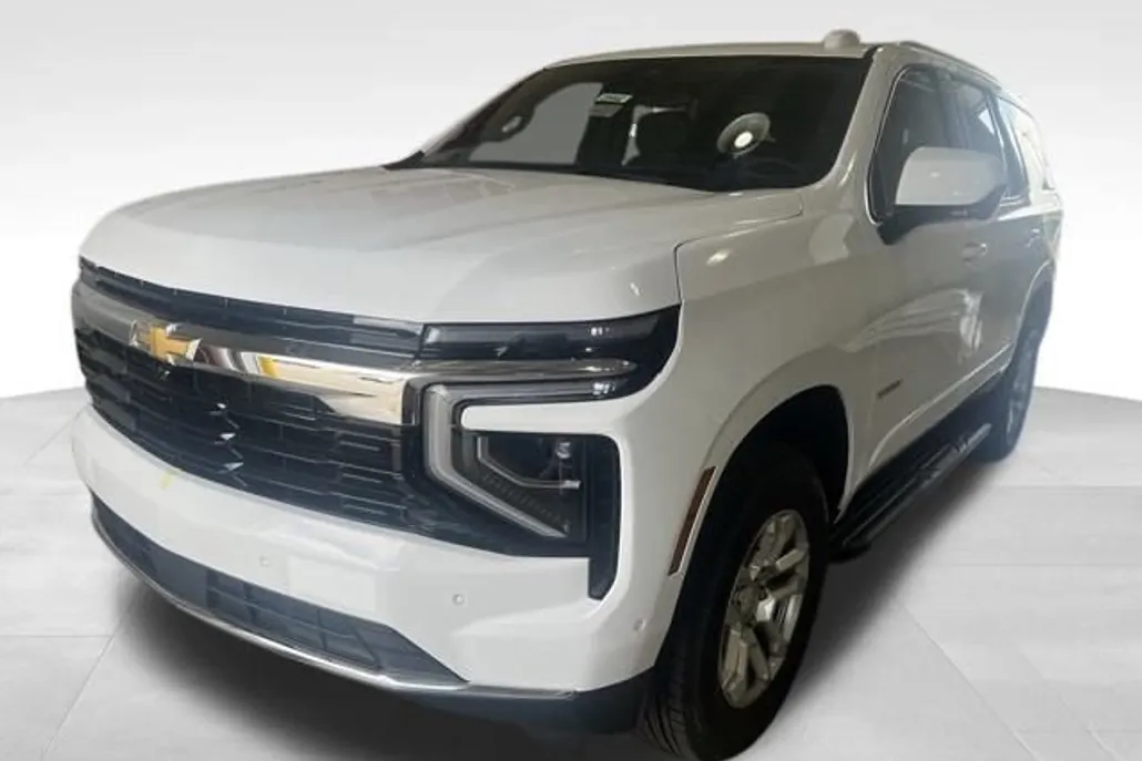 2025 Chevrolet Tahoe LS photo 1