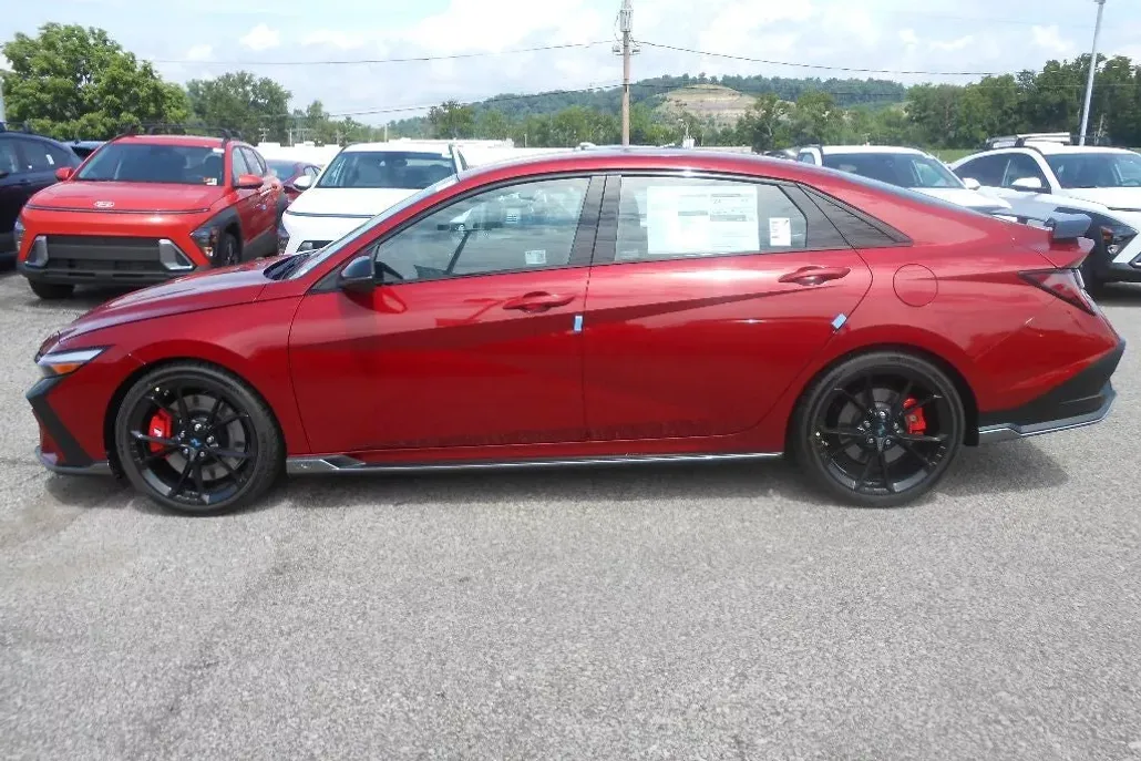 2025 Hyundai Elantra N Base photo 1