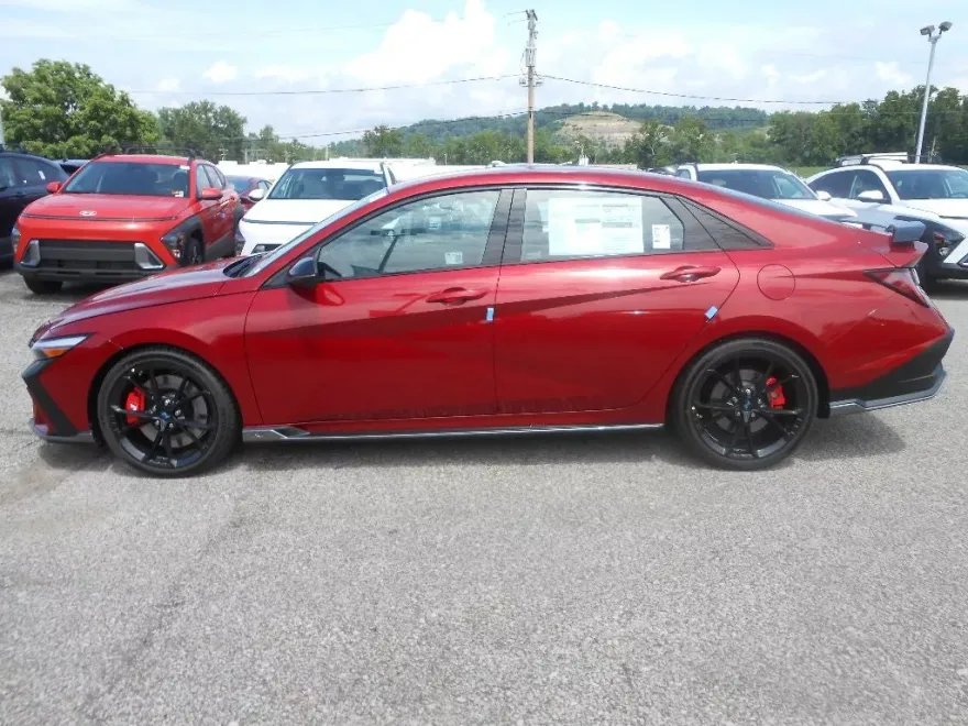 2025 Hyundai Elantra N Base photo 1