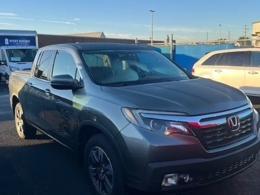 2017 Honda Ridgeline RTL photo 1