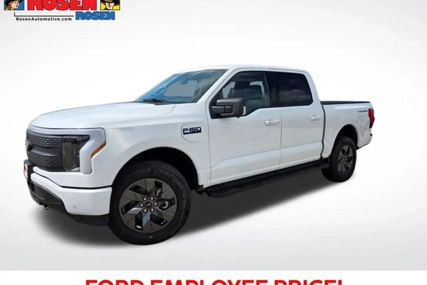 2025 Ford F-150 Lightning photo 1