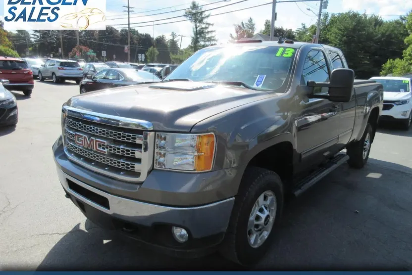 2013 Gmc Sierra SLE photo 1