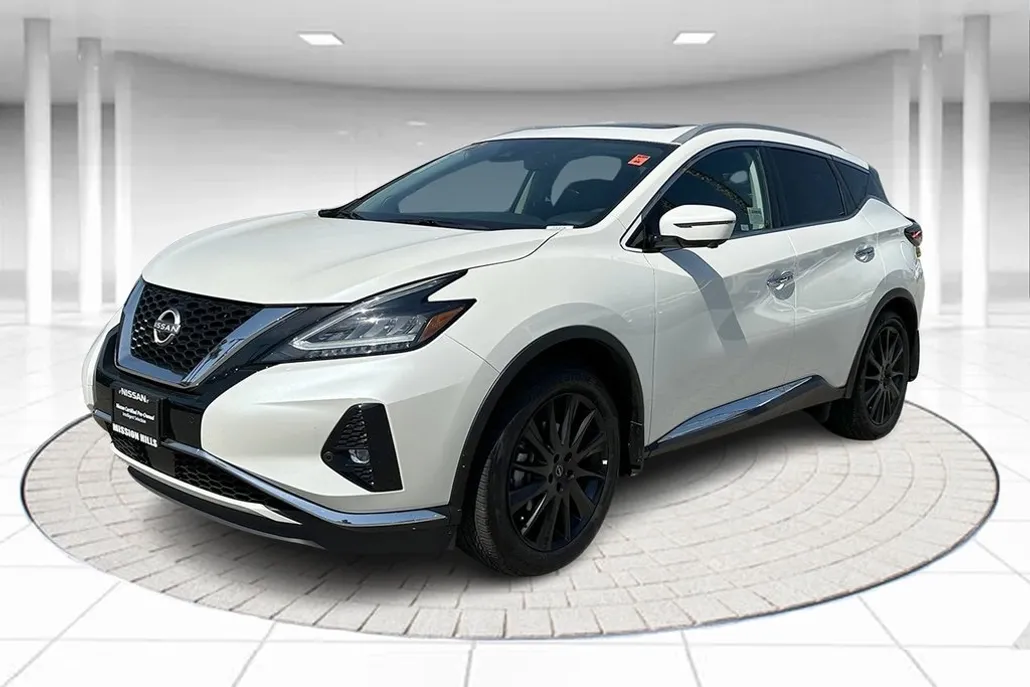 2023 Nissan Murano Platinum photo 1